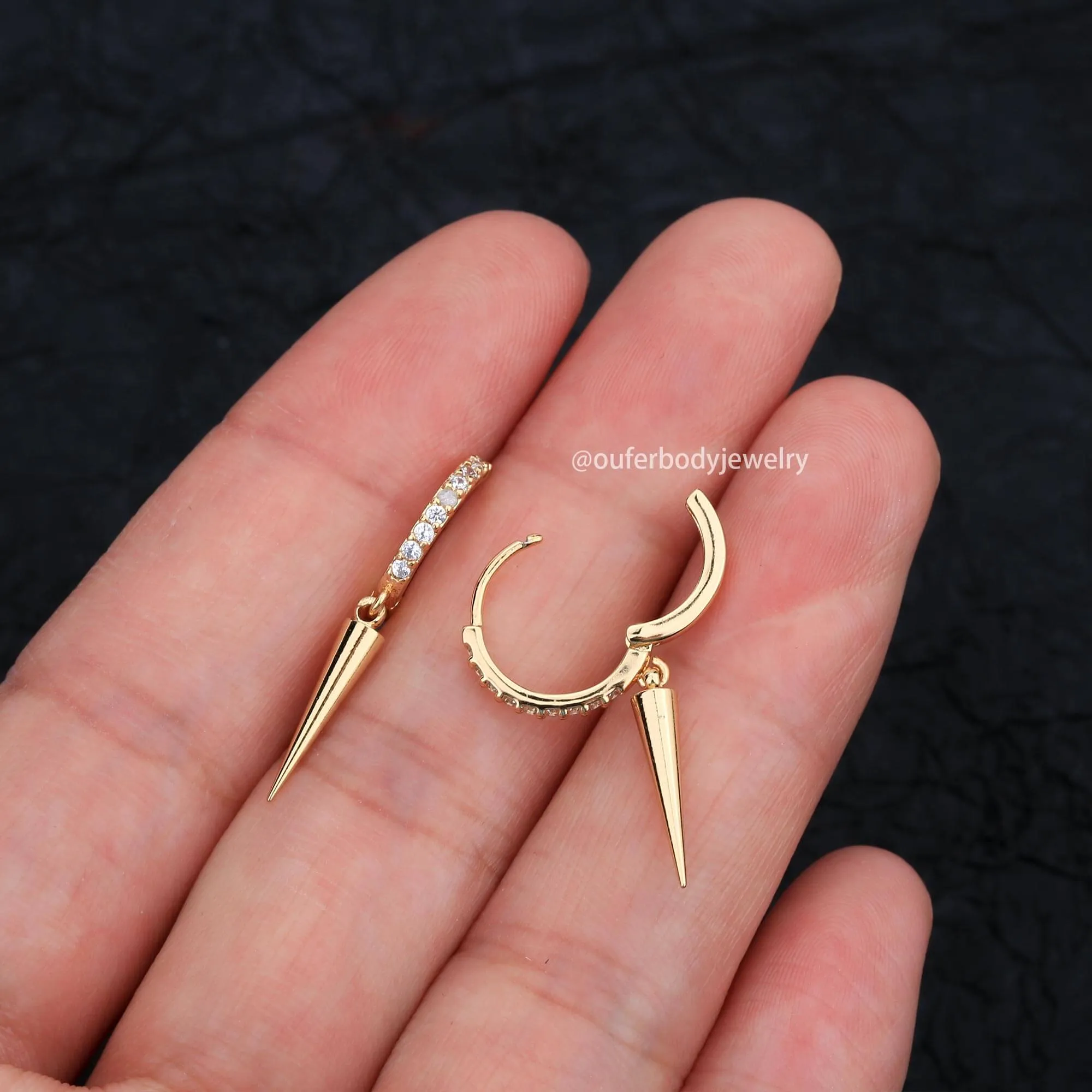 20G 2PCS Sleek Cone Dangle Drop Earrings