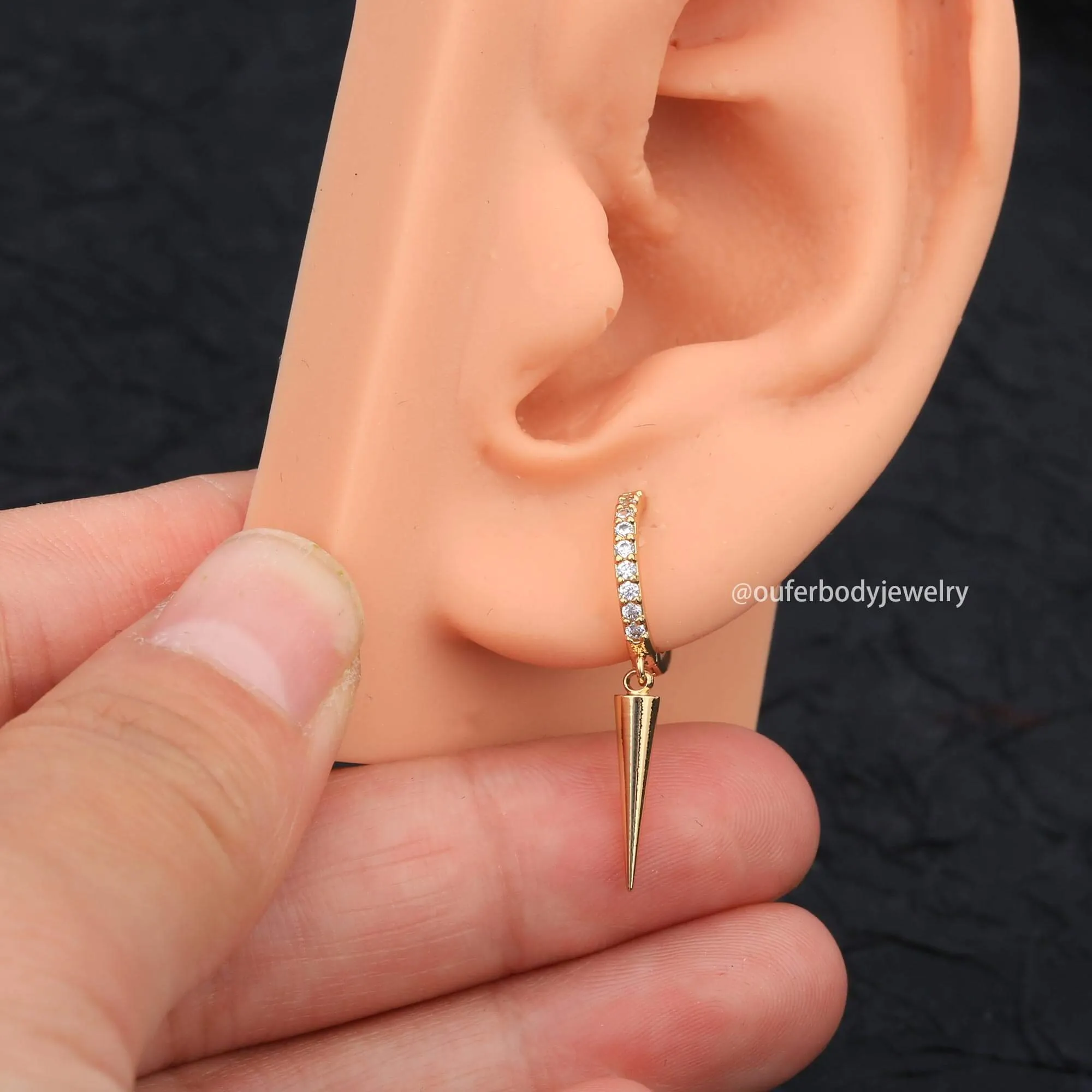 20G 2PCS Sleek Cone Dangle Drop Earrings