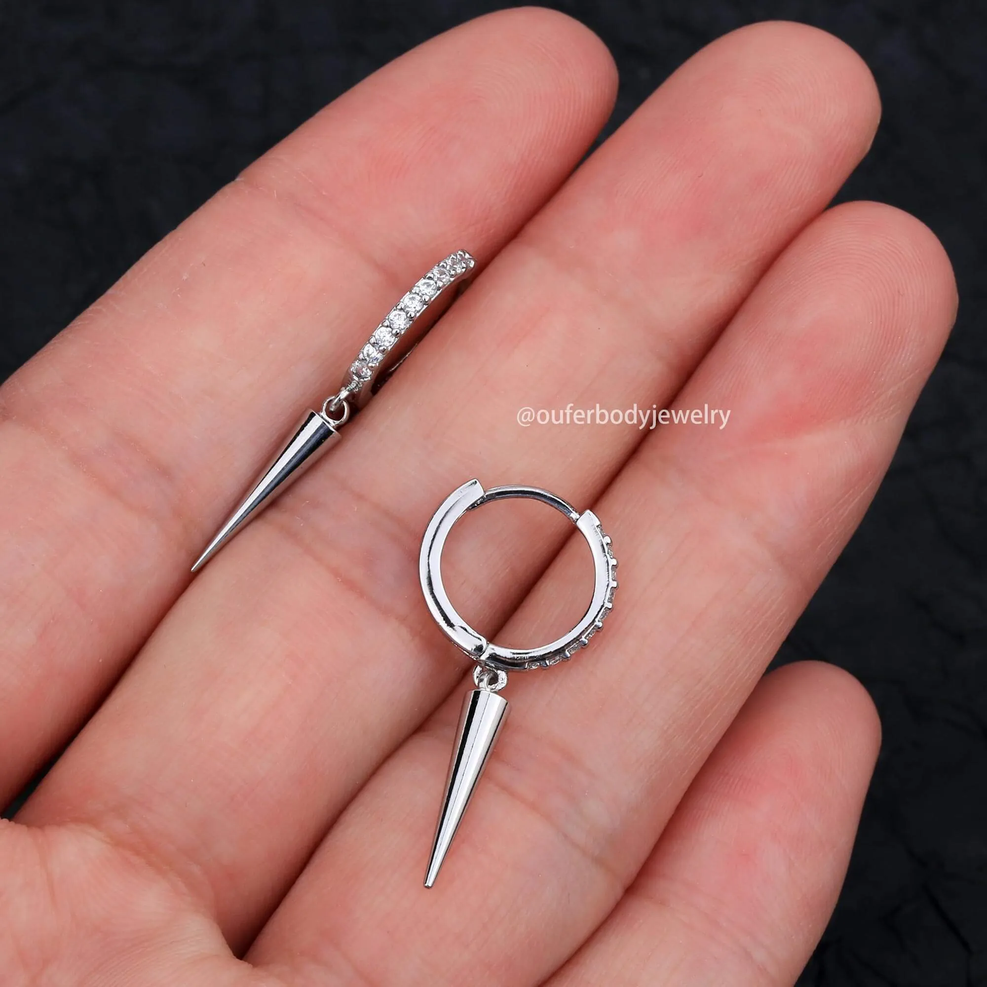 20G 2PCS Sleek Cone Dangle Drop Earrings