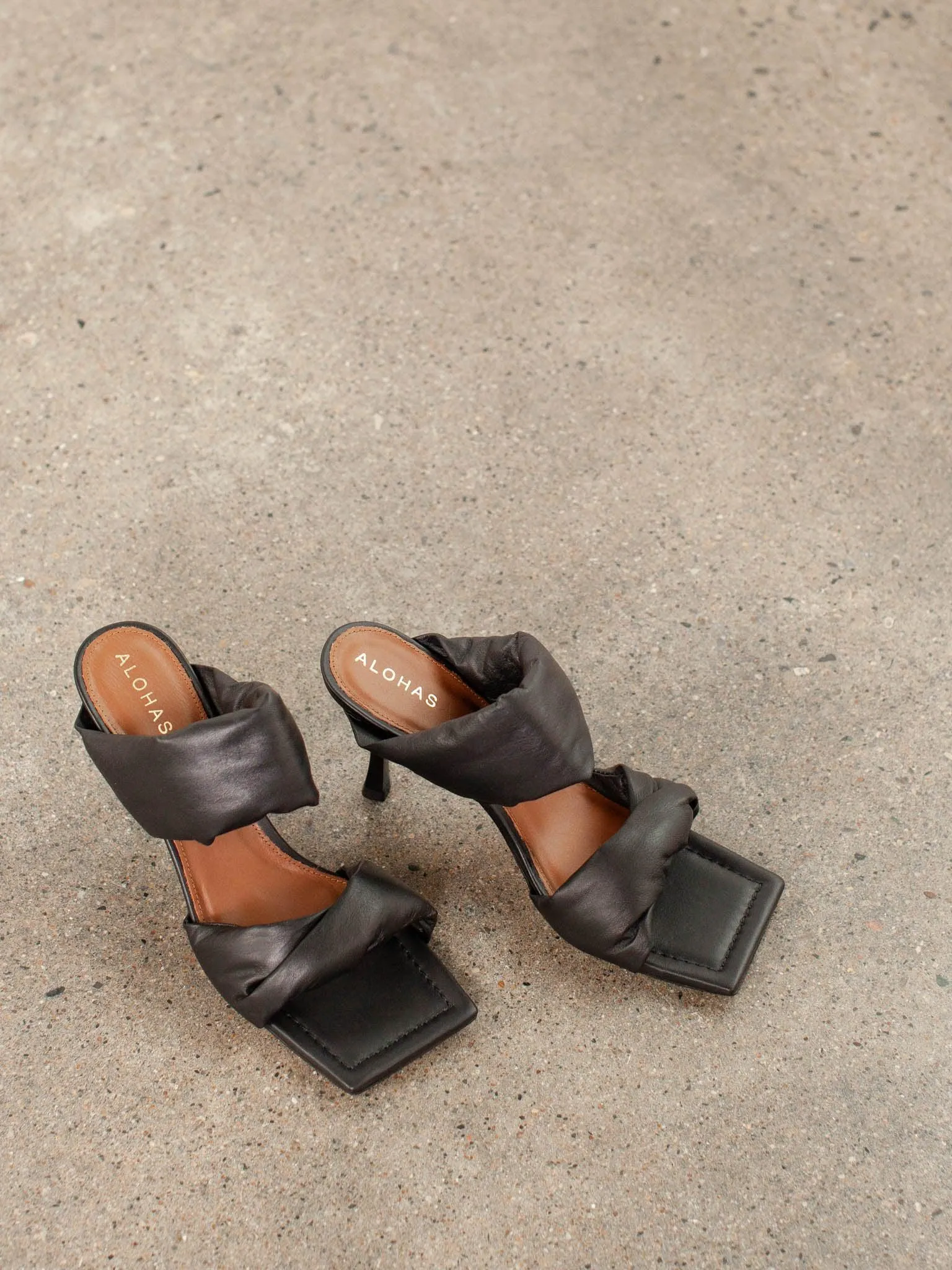 ALOHAS Twist Strap Dressy Heel