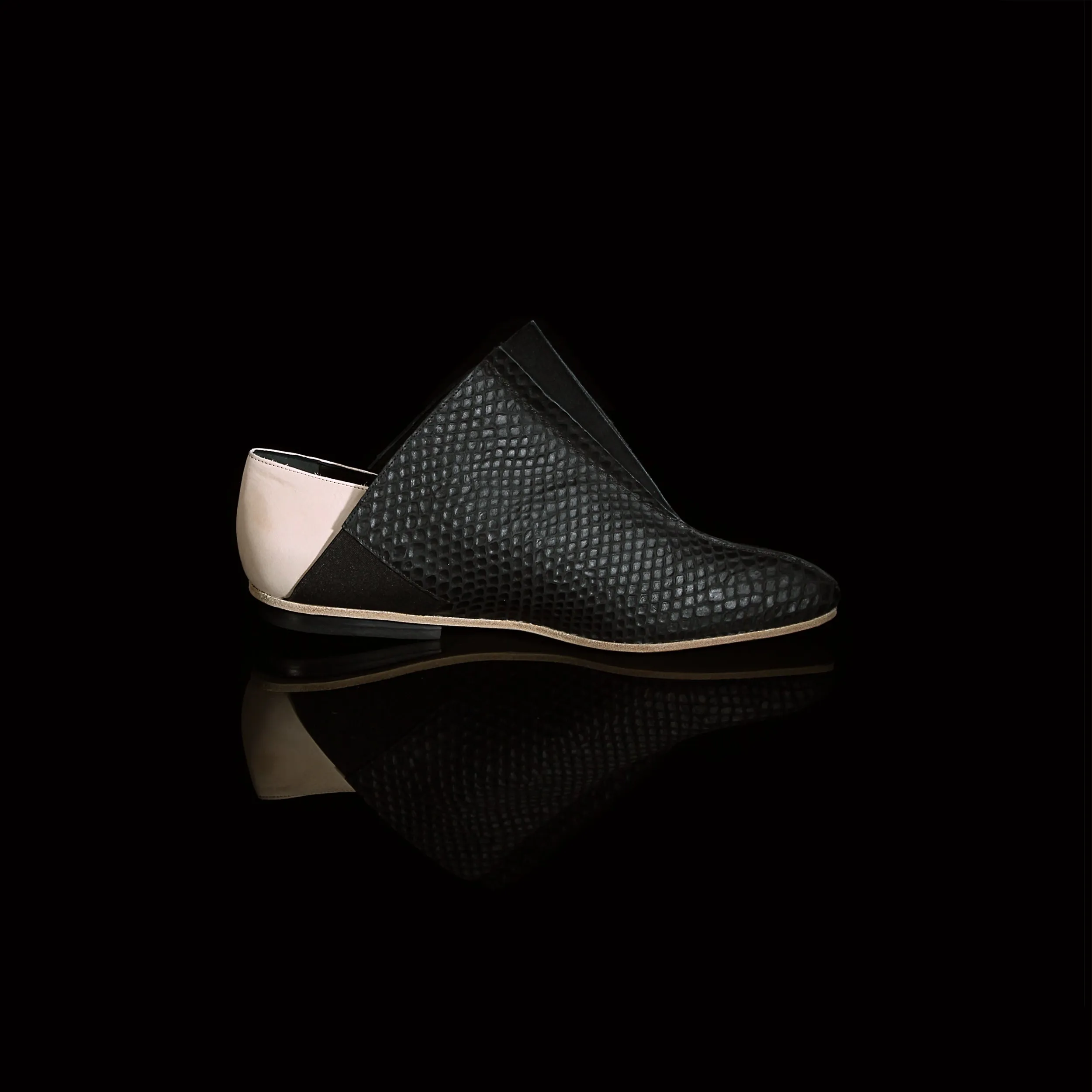 BLADE / BLACK PYTHON/SAND /