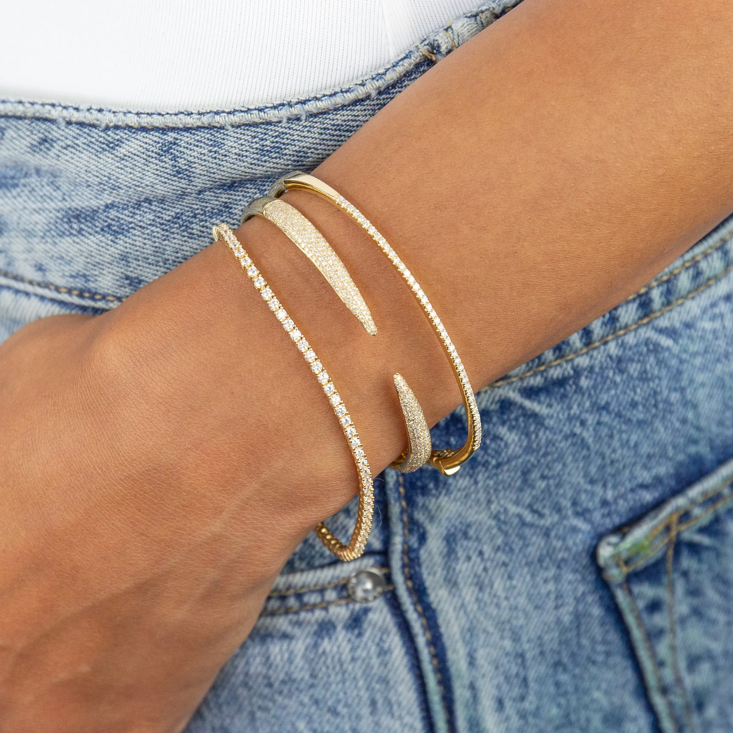 Diamond Claw Bangle 14K