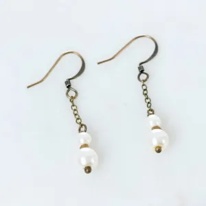 Edgy Petal - Earrings - Dainty Chain (Pearl) #PRL-54