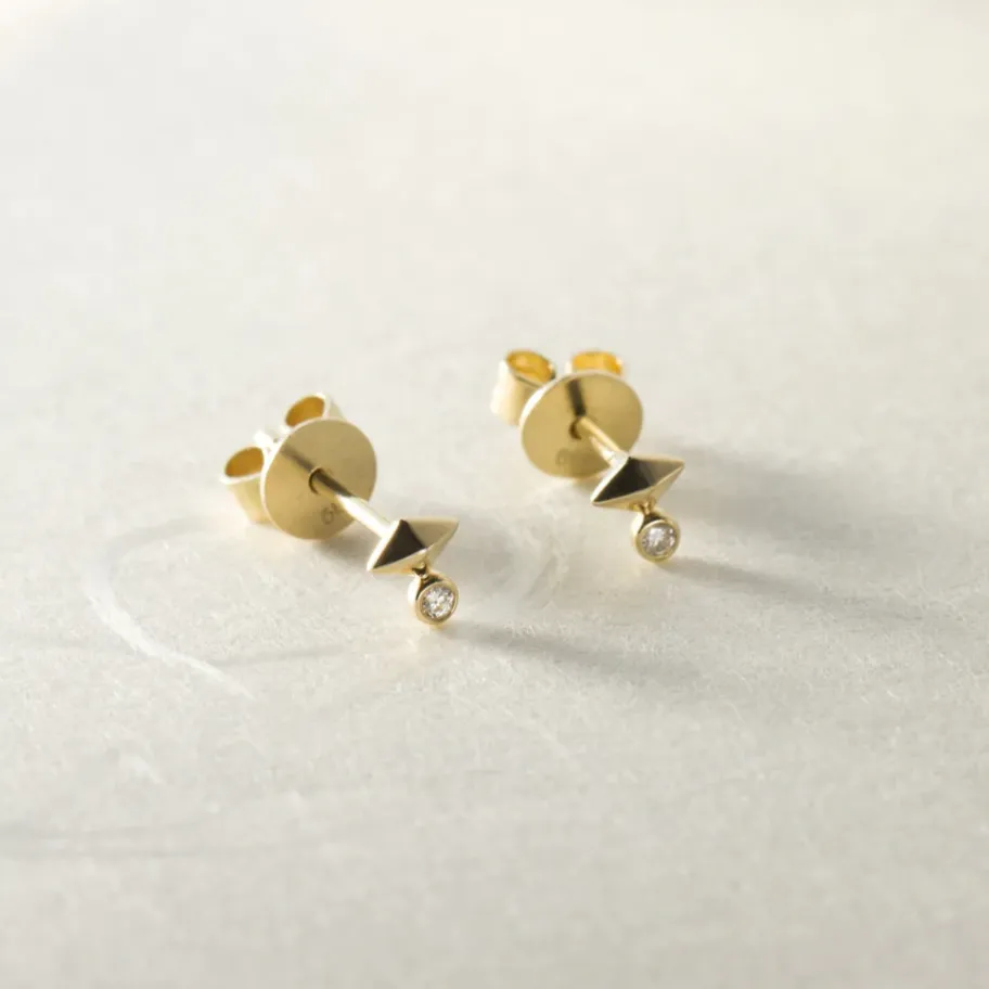 GIZA | Pyramid Diamond Studs