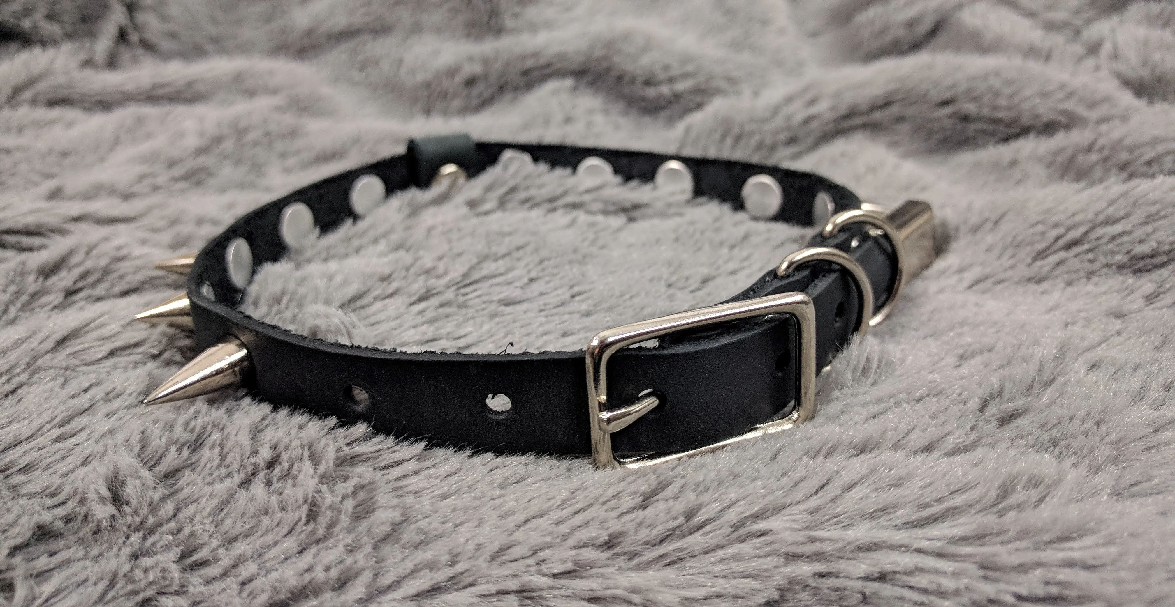 Lydia leather o ring collar
