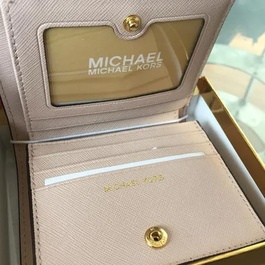 Michael Kors Wallet in Metallic Pink