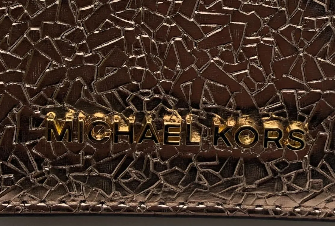 Michael Kors Wallet in Metallic Pink