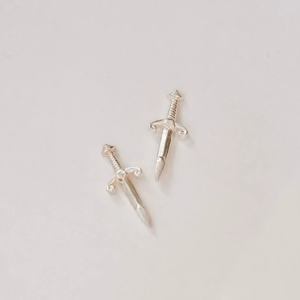 Mini Dagger Sword Stud Earrings in 14 Karat Yellow Gold