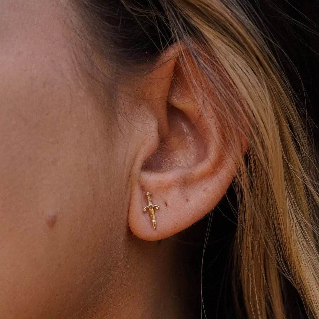 Mini Dagger Sword Stud Earrings in 14 Karat Yellow Gold