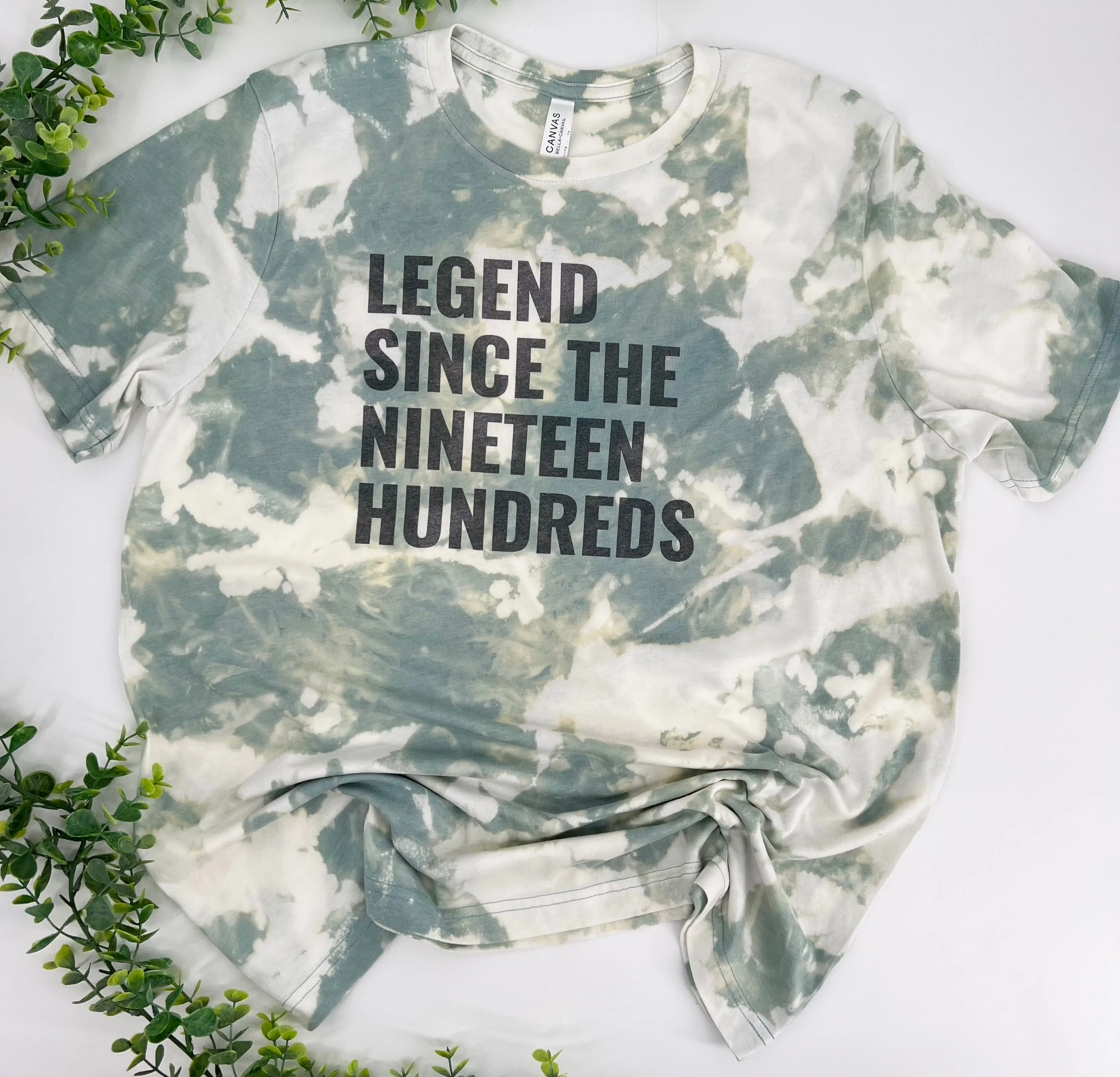 Ninteen Hundreds Tee