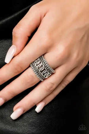Paparazzi - Out For The Count- Silver Ring