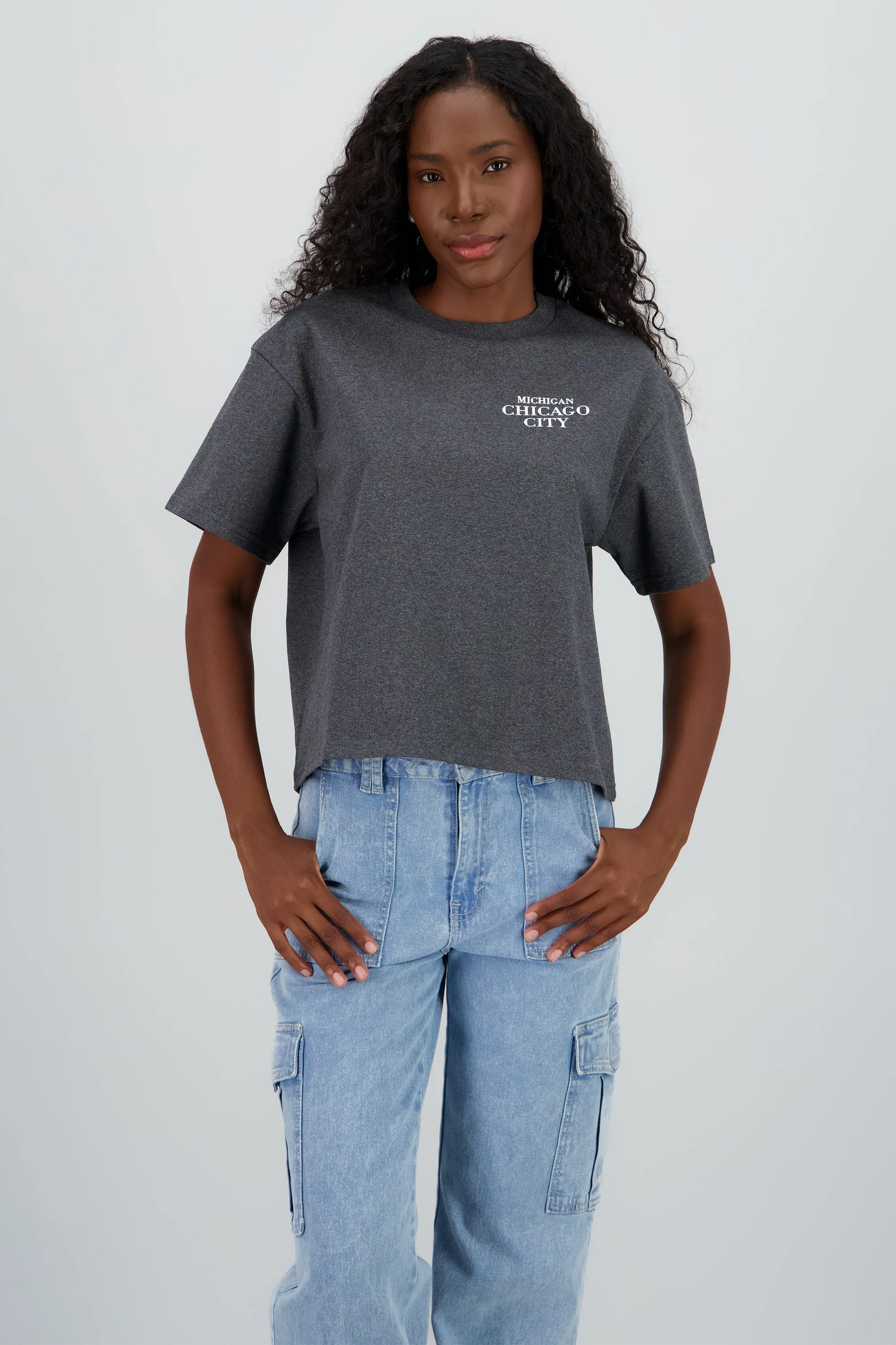 Playera manga corta oversize detalle estampado