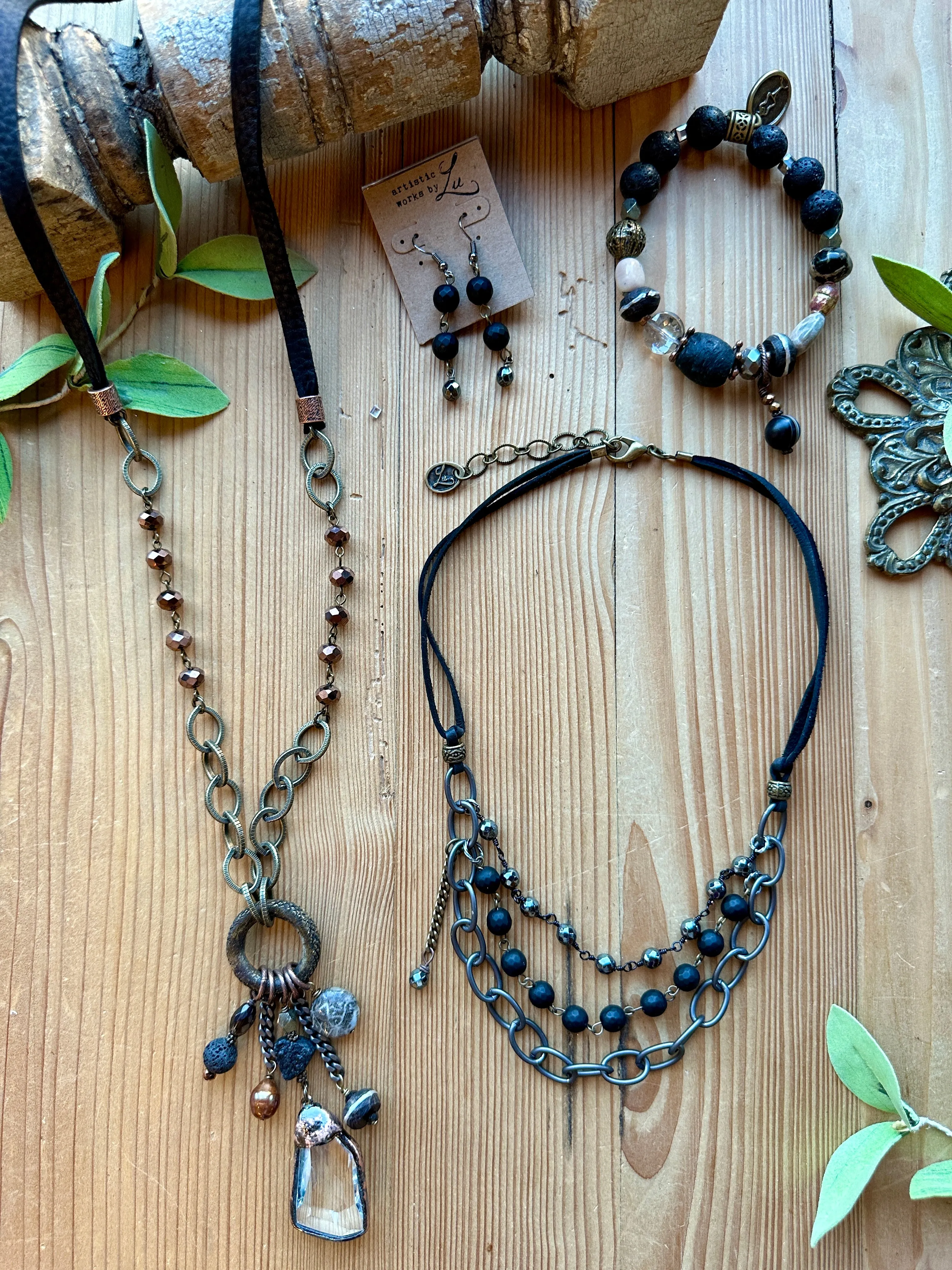 Smoky Fossil Short Triple Necklace