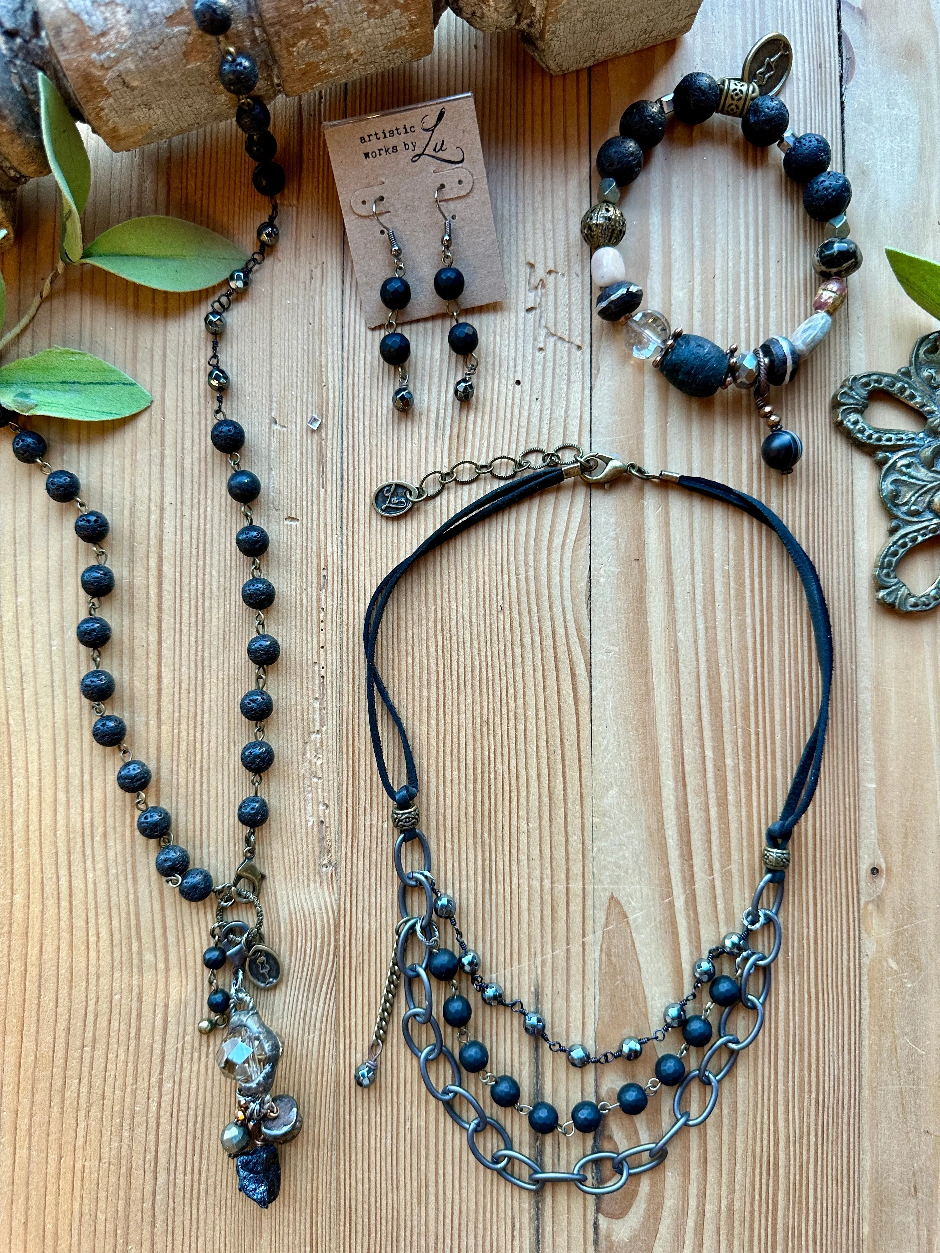 Smoky Fossil Short Triple Necklace