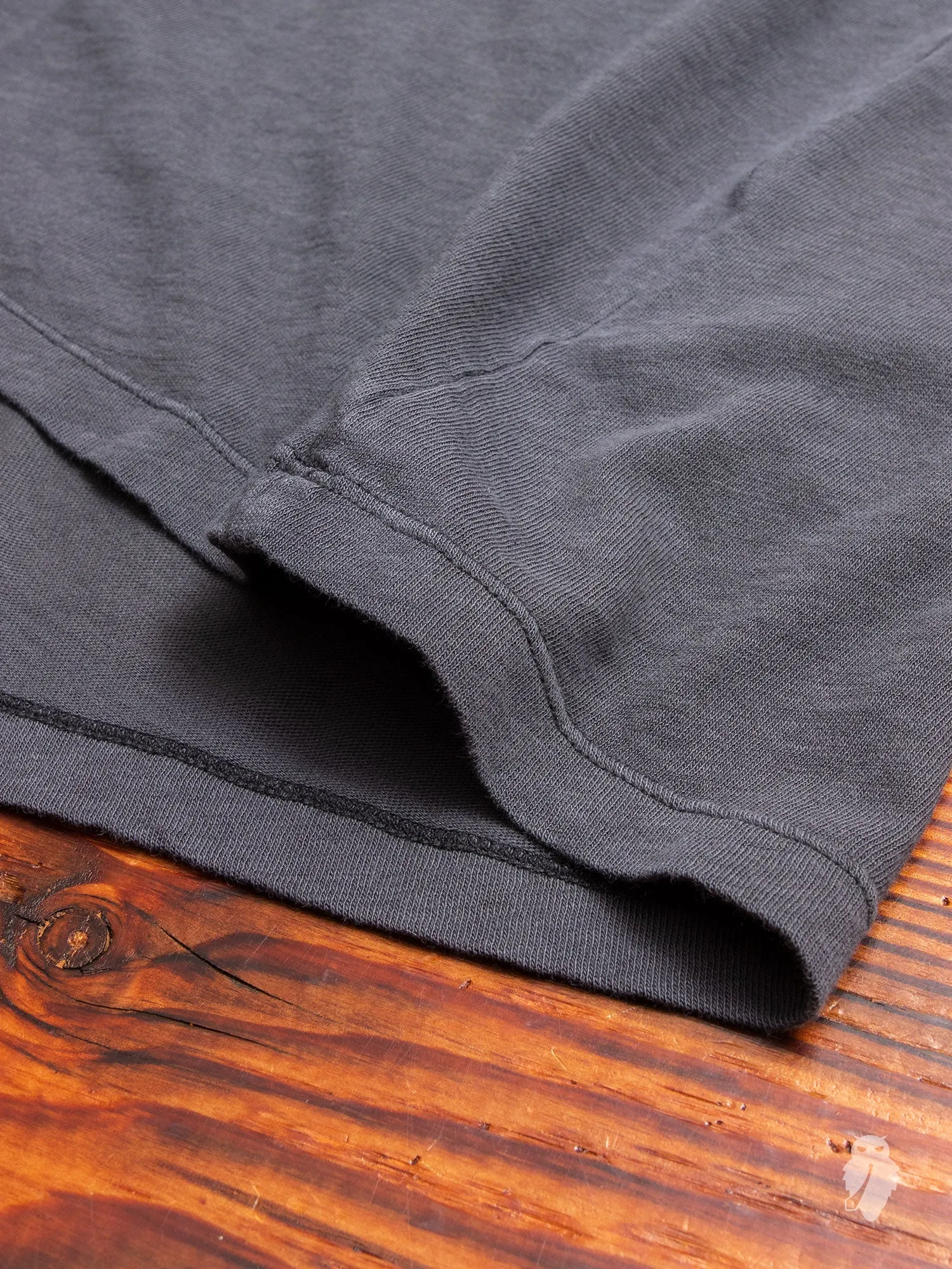 U-Neck T-Shirt in Smog Bandage